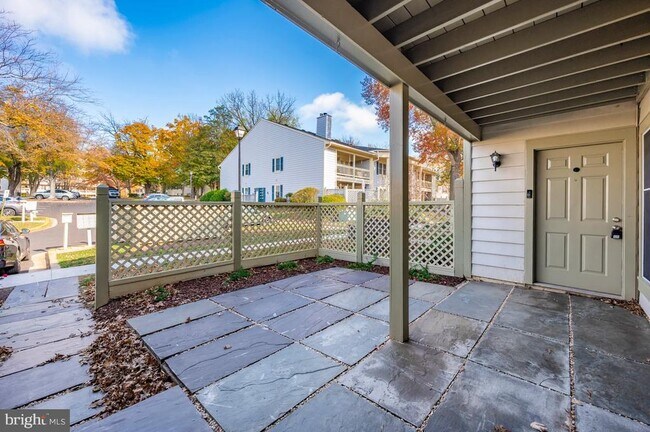 Building Photo - 20507 Shadyside Way