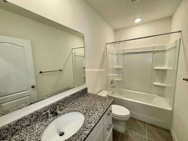 Building Photo - 1393 Isleta Lp