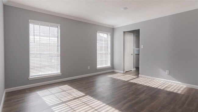 Building Photo - 7231 Brockington Dr