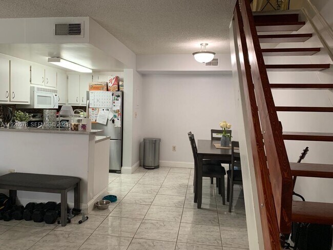 Building Photo - 8660 NW 6th Ln