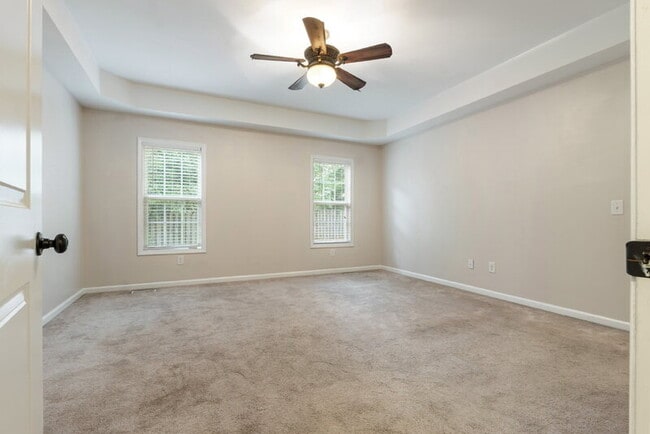 Building Photo - 1350 Monticello Dr