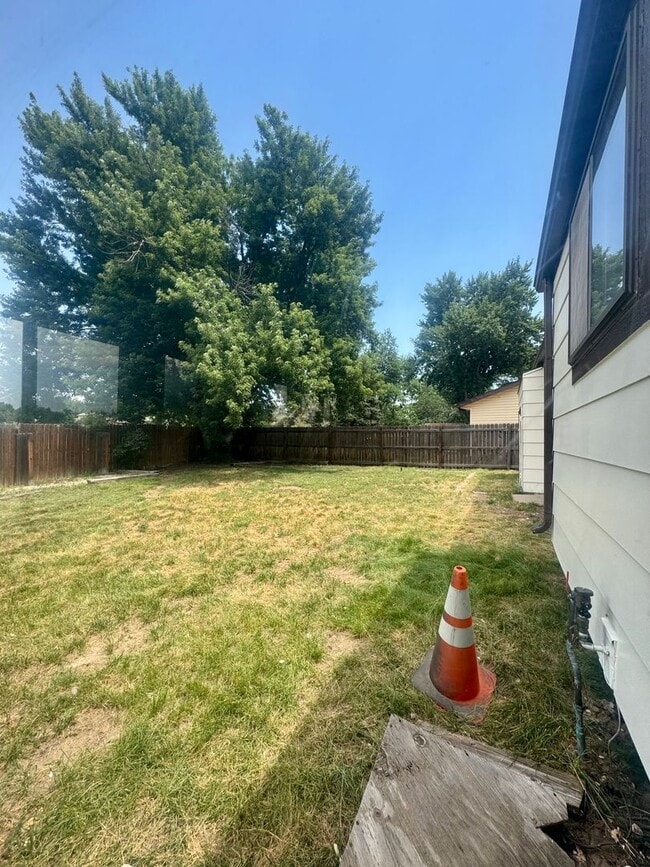 Building Photo - 4 Bedroom Home in Village 7, Centrally Loc...