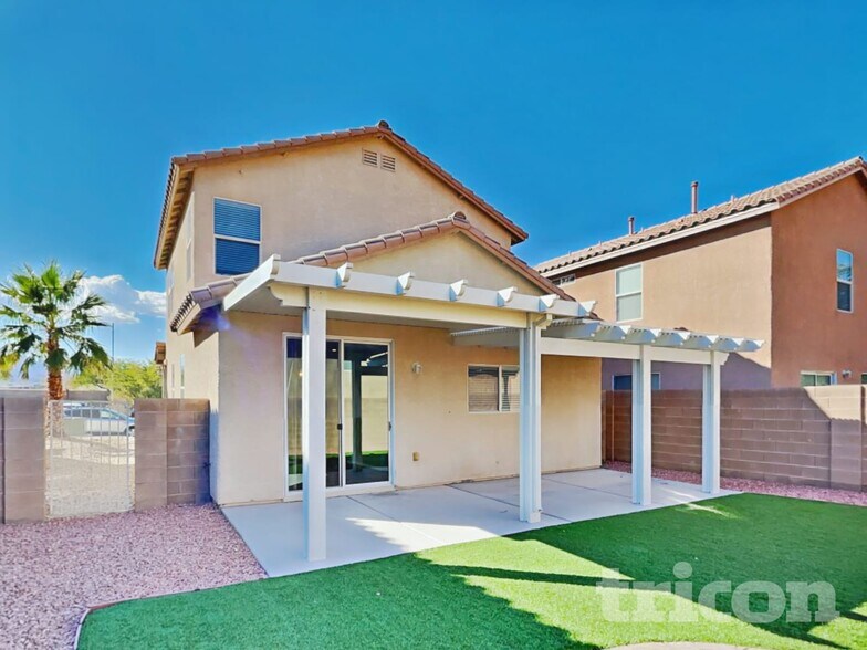 Building Photo - 10270 Nolinas St