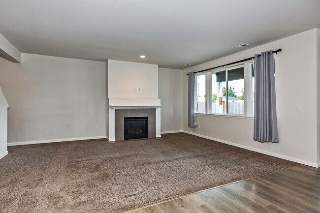 Building Photo - 14398 99th Way Southeast