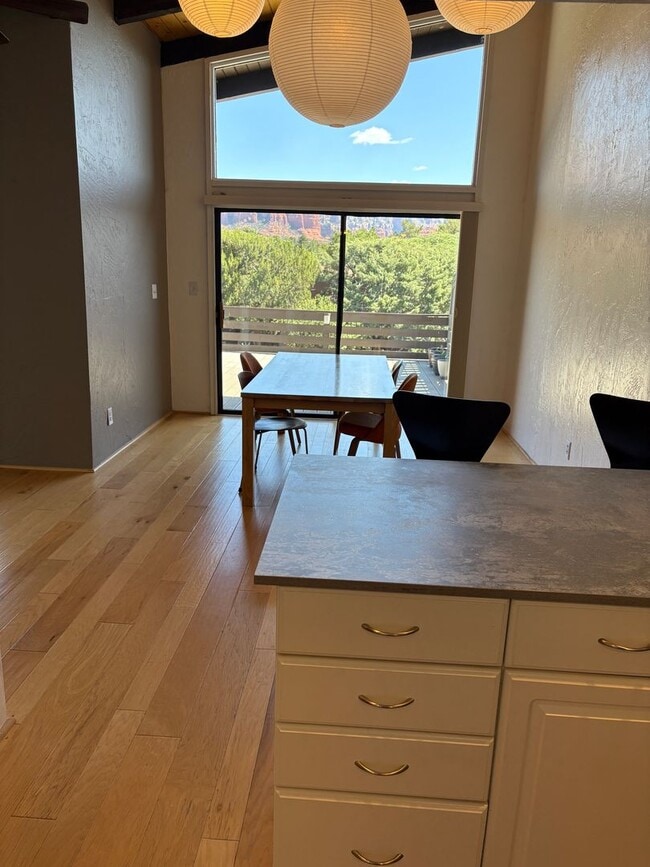 Building Photo - Unfurnished, 1-Year Long-Term Rental