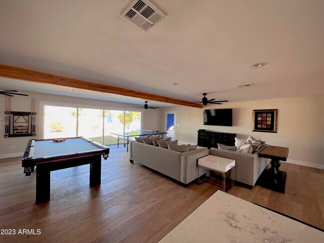 Building Photo - 3318 E Onyx Ave