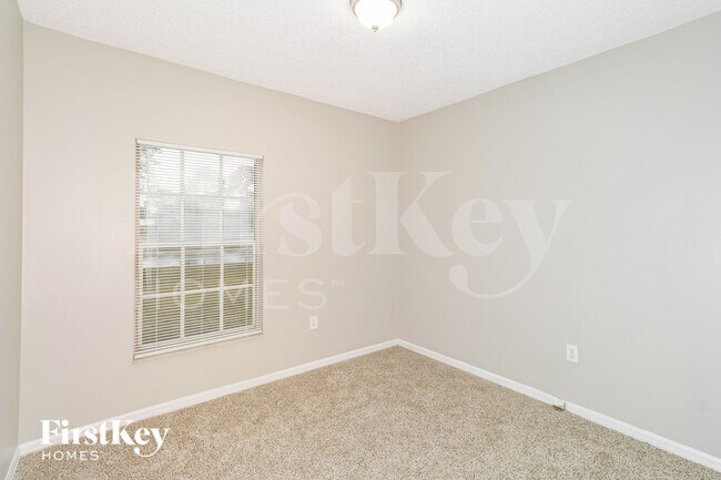 Building Photo - 1164 Schumann Dr