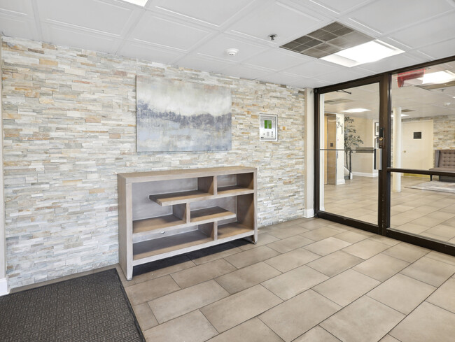 Building Photo - 51 Mount Kemble Ave