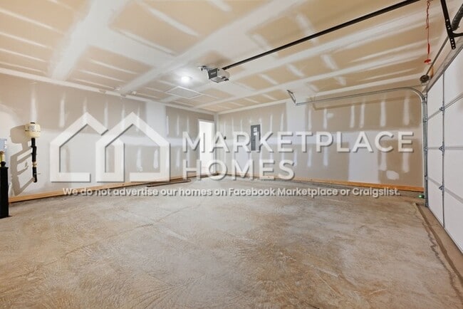 Building Photo - 3814 Magnolia Hls Dr