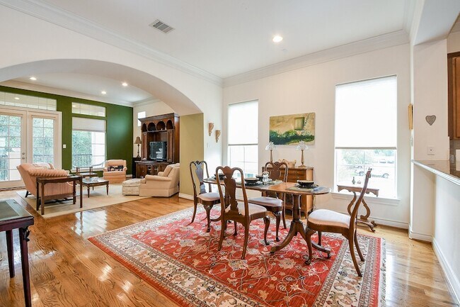 Primary Photo - 191 N Timber Ridge Ct