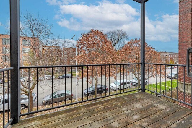 Building Photo - 4418 S Indiana Ave