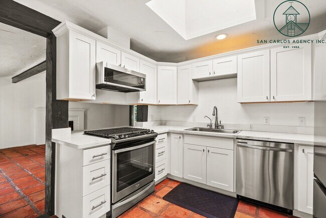 Building Photo - Spacious Three Bedroom Home in Country Club Area of Pebble Beach