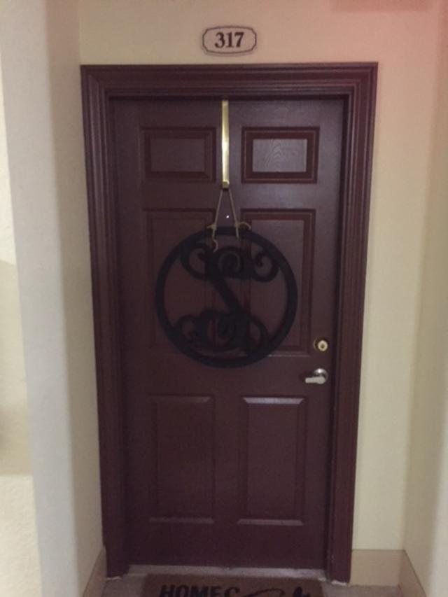front door logo no longer there - 860 N Orange Ave