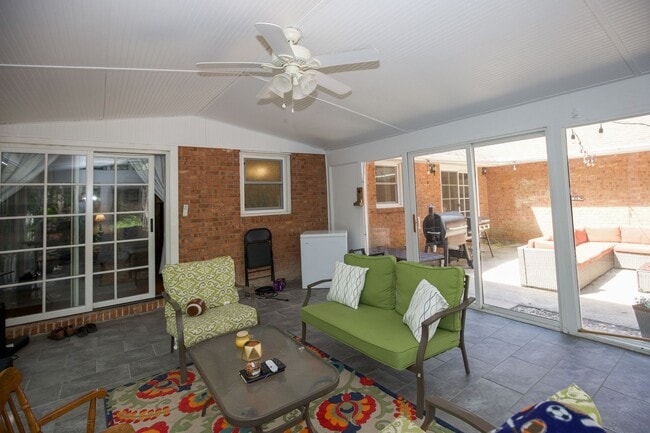 Building Photo - 3 bedroom home in Southern Pines