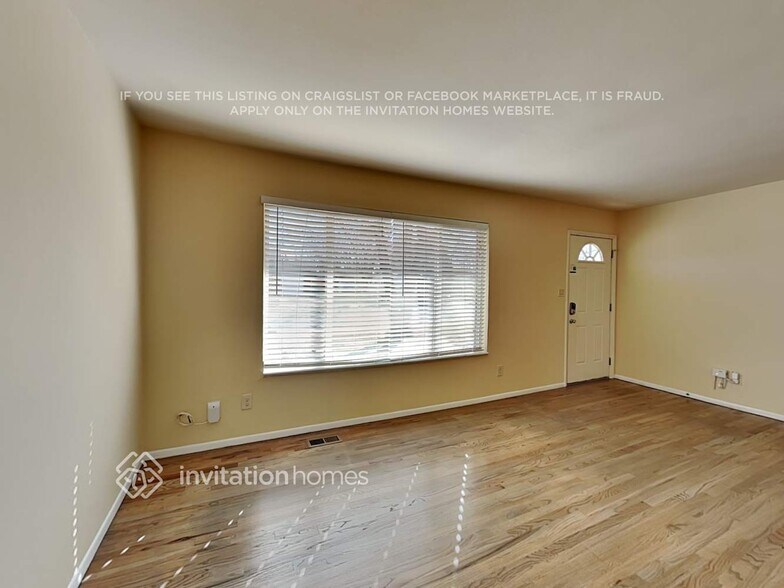 Building Photo - 77 Landoe Ln