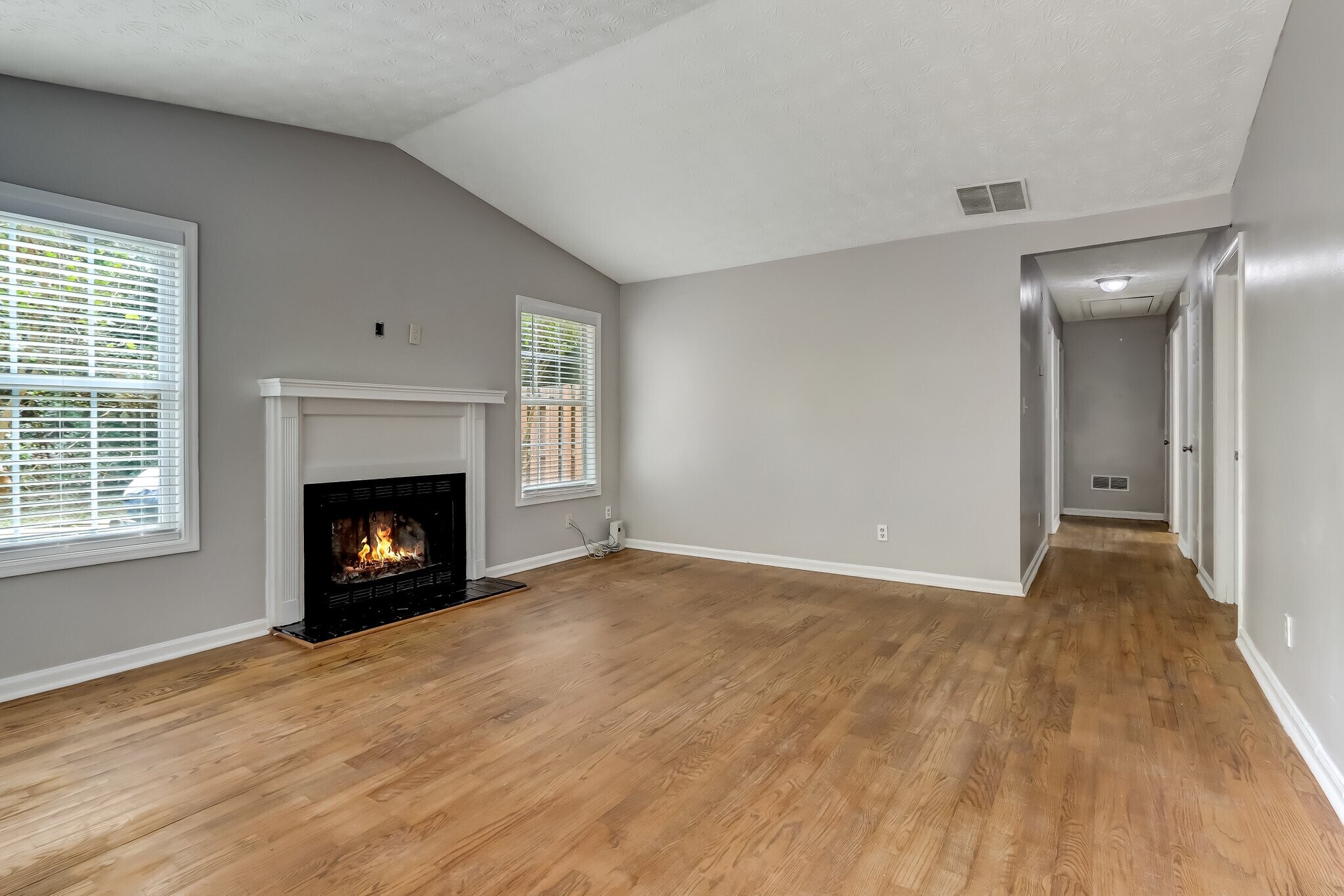 Building Photo - 323 Farm Pl Ct NE