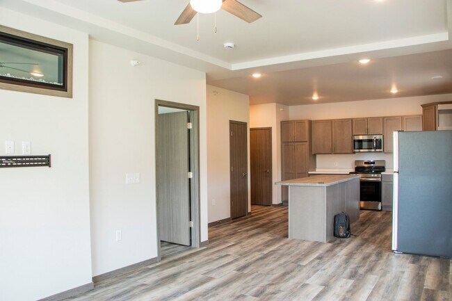 Building Photo - Spacious Corner 1 Bed!
