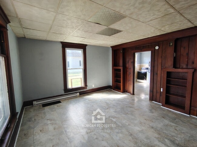 Building Photo - 902 S Anderson St