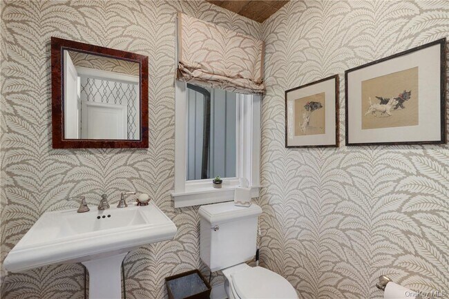 Building Photo - 77 Hook Rd