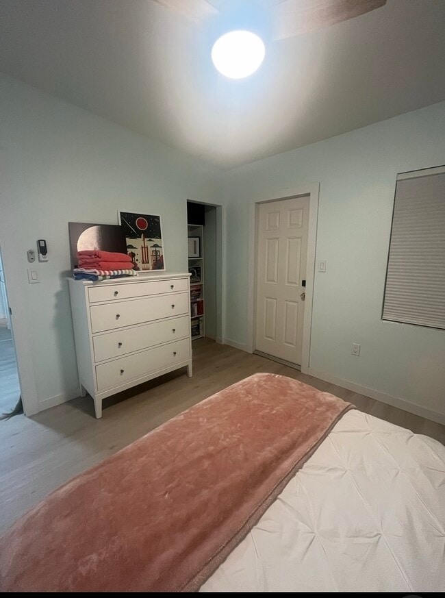 Building Photo - 7705 Poinsetta Ave