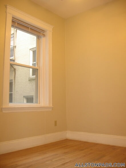 Building Photo - 1189 Commonwealth Ave