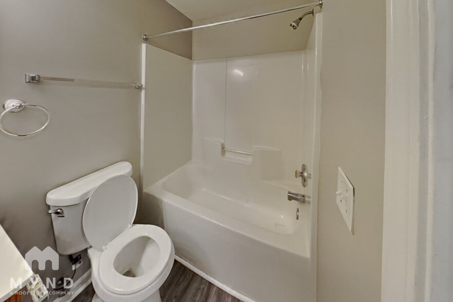 Building Photo - 12015 Creek Turn Dr