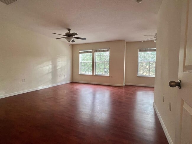 Building Photo - 16304 Parkstone Palms Ct