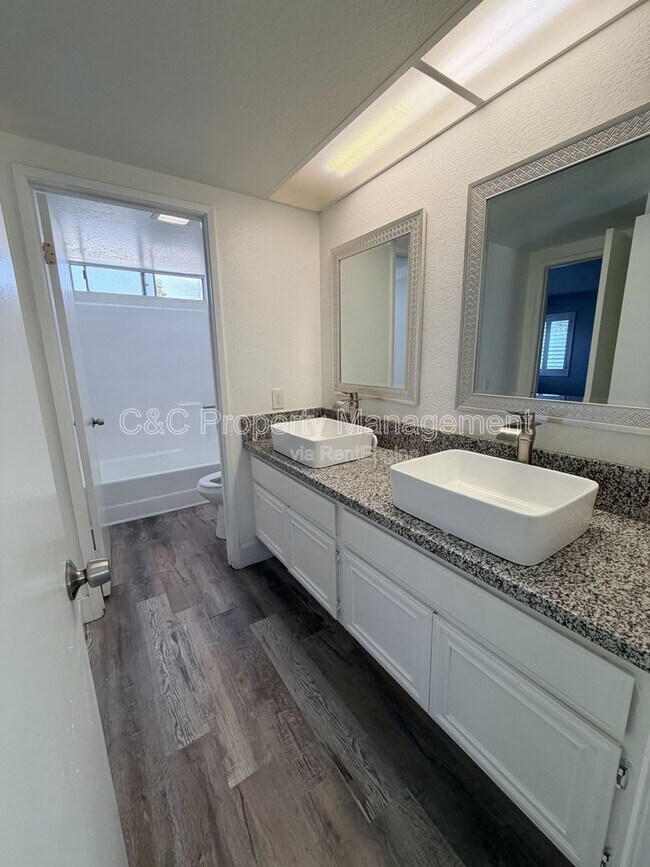 Building Photo - 13110 Mohican Dr