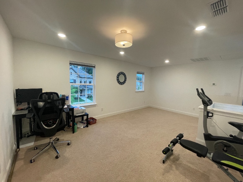 Building Photo - 1066 Dovecrest Way