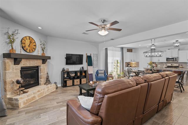 Building Photo - 15900 Back Nine Rd