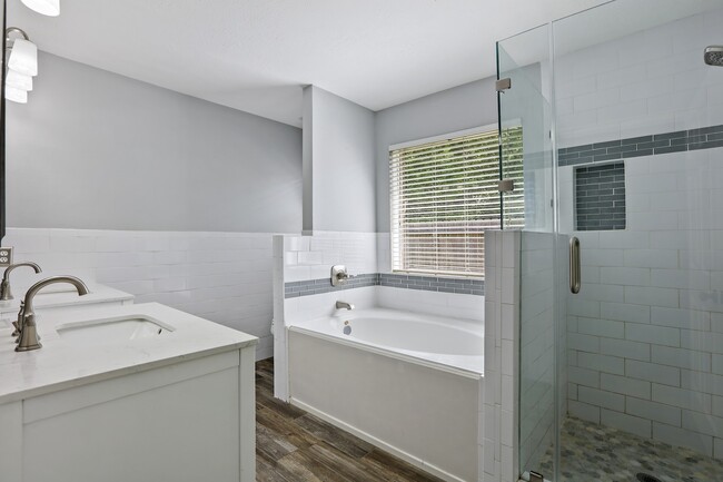 Building Photo - 21803 Whispering Forest Dr