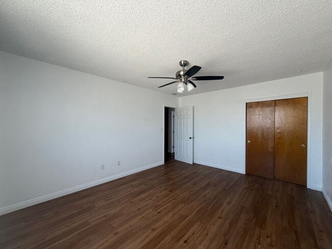 Building Photo - 281 Armory Rd