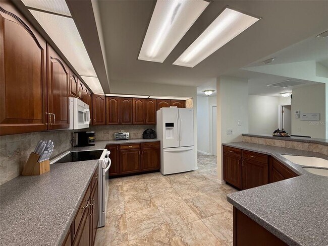Building Photo - 17315 Sabrina Cir