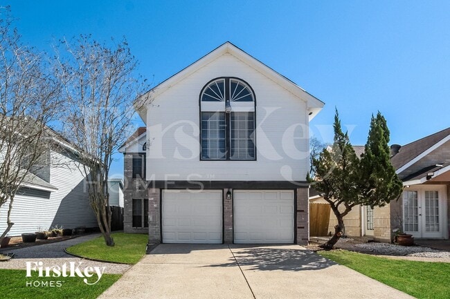 Building Photo - 800 Charles Pl