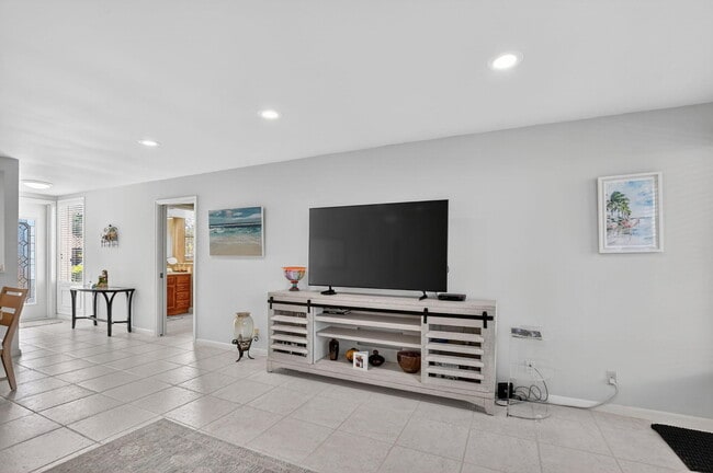 Building Photo - 19809 Boca W Dr