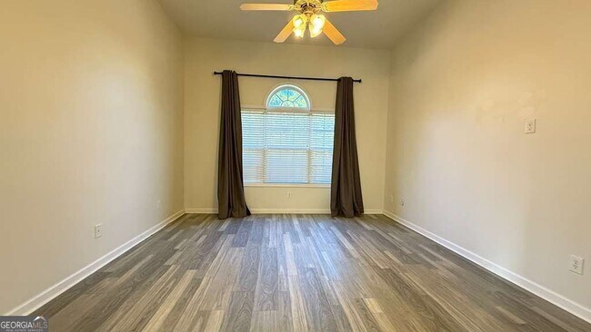 Building Photo - 6423 Grand Hickory Dr