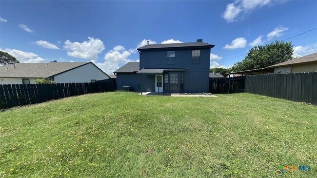 Building Photo - 1613 Bobby Lee Dr