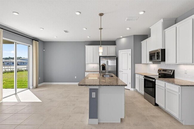 Building Photo - 6408 Domizio Dr