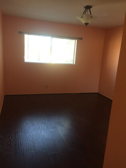 Building Photo - 1832 S Curson Ave