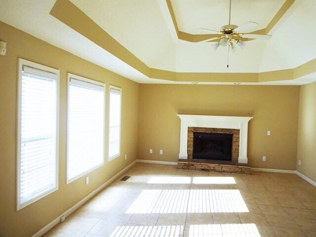 Building Photo - 2062 Spicers Ln