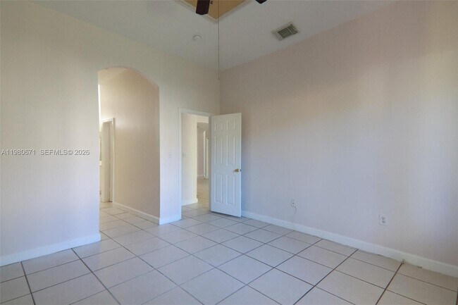 Building Photo - 5321 SW 130th Terrace