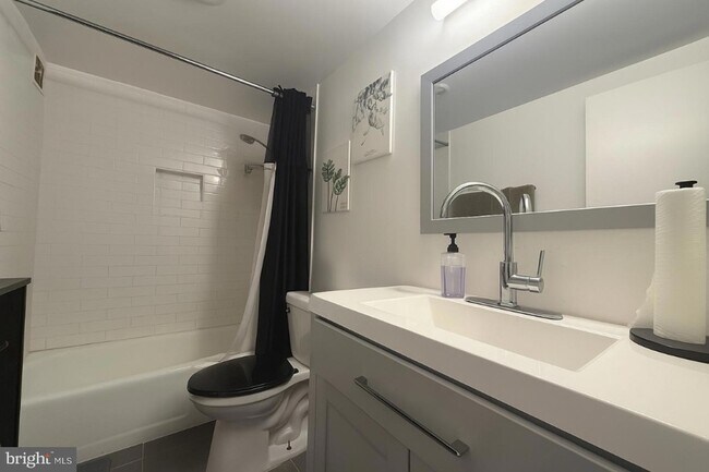 Building Photo - 5500 Holmes Run Pkwy