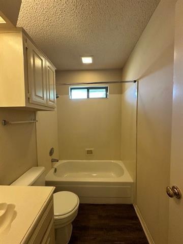 Building Photo - 3313 Hilltop Ln