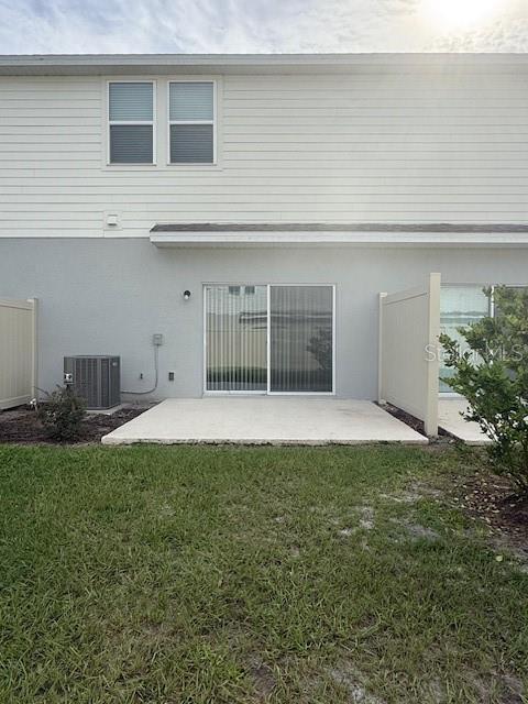 Building Photo - 1324 Drake Rdg Dr