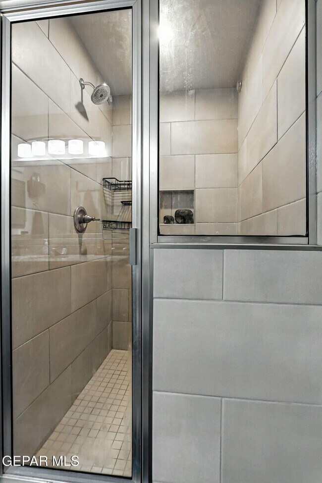 Building Photo - 404 Villa Ysleta