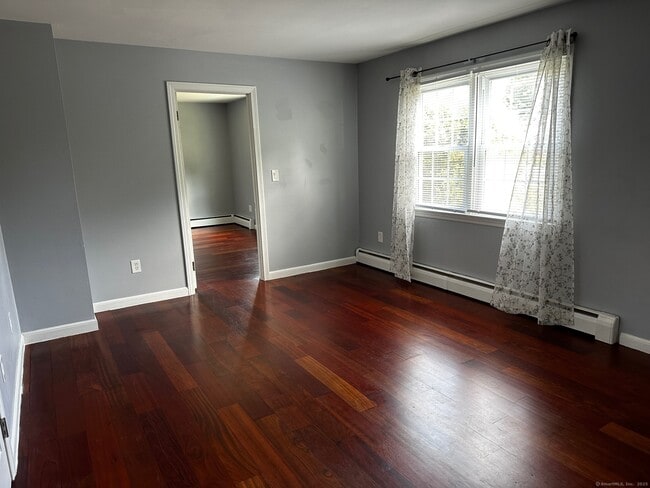 Building Photo - 22 Hungerford Ave