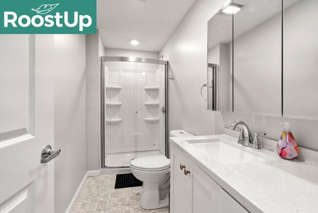 Building Photo - Furnished Bedroom with Private Bath in East Boston