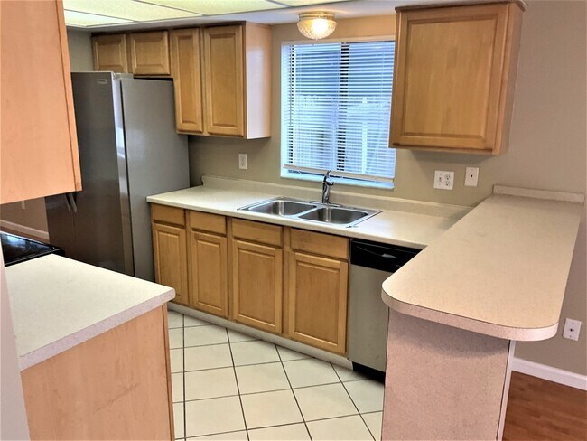 Building Photo - 5442 Fulmar Dr