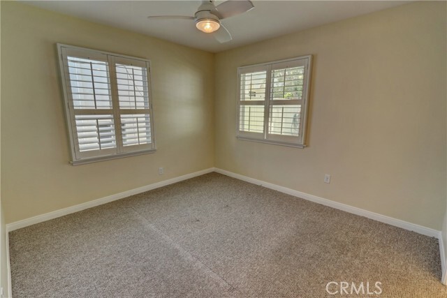 Building Photo - 425 Dahlia Ave