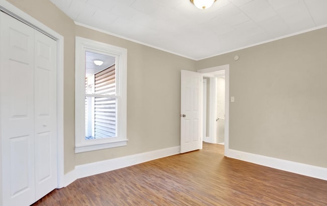 Building Photo - Coming Soon! Charming 4 Bedroom Home in York City!